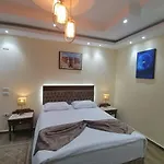 شقه فندقيه فاخره رؤية مفتوحه للأهرامات