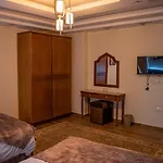 شقه فندقيه فاخره رؤية مفتوحه للأهرامات